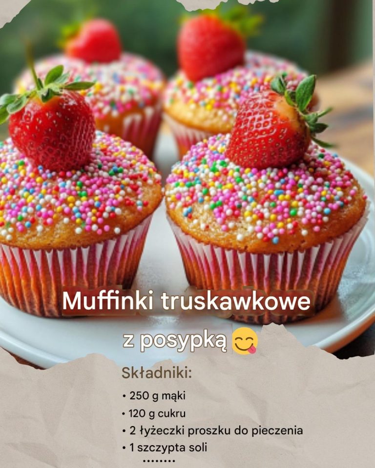 Muffinki Truskawkowe z Posypką